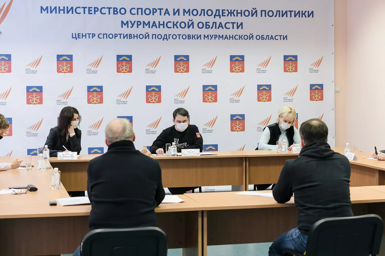 В Мурманске торжественно открыли крытый хоккейный корт 65х36 м