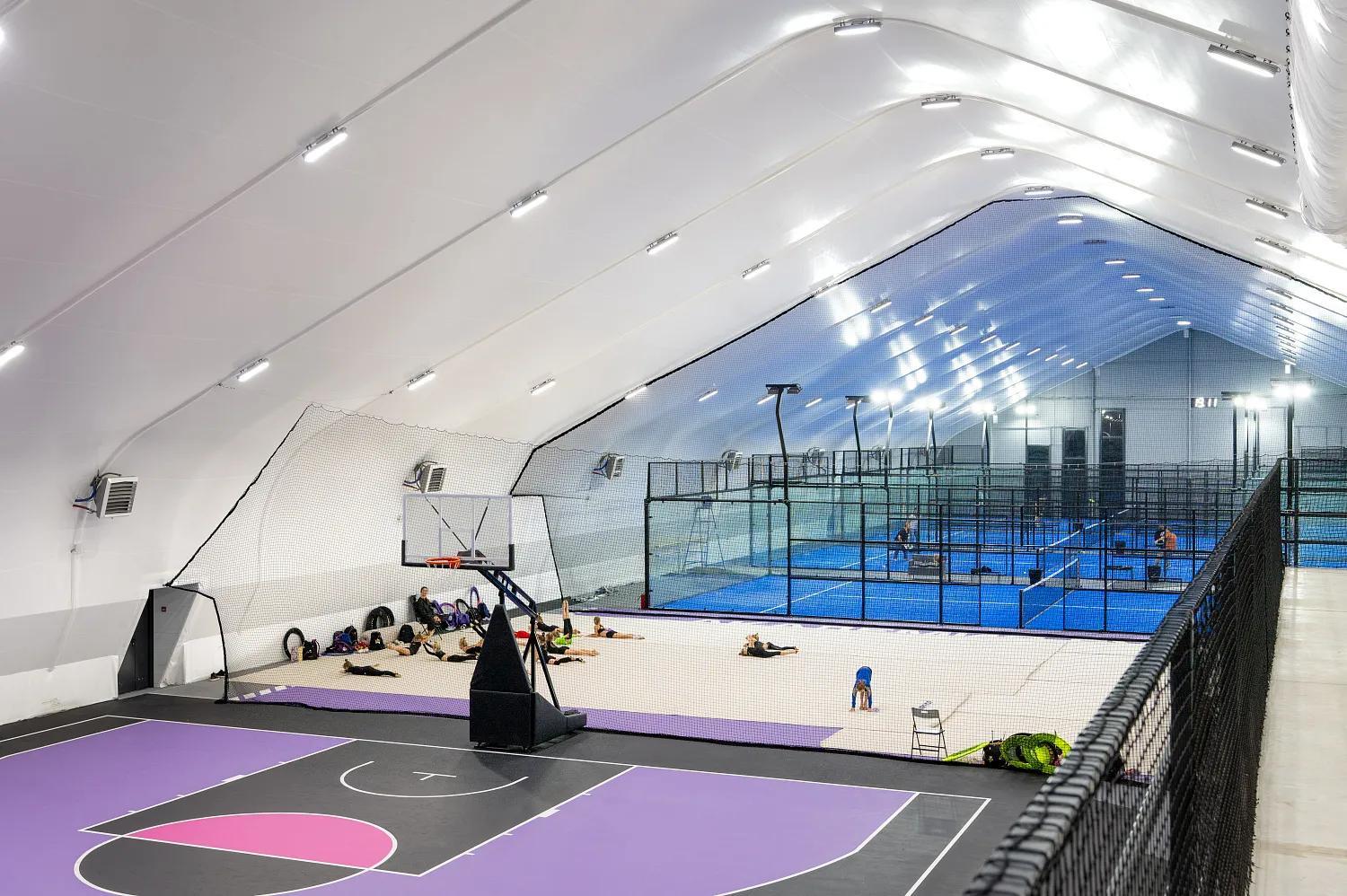 Начало строительного сезона: растёт спрос на каркасно-тентовые ангары